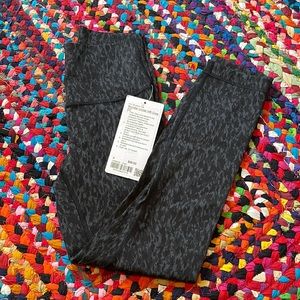 Lululemon Wunder Under 23”